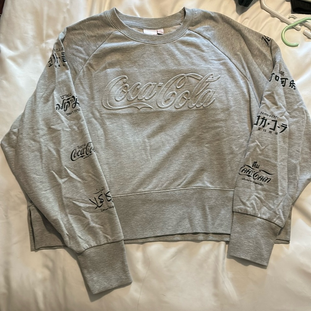 Grey coca cola world crewneck